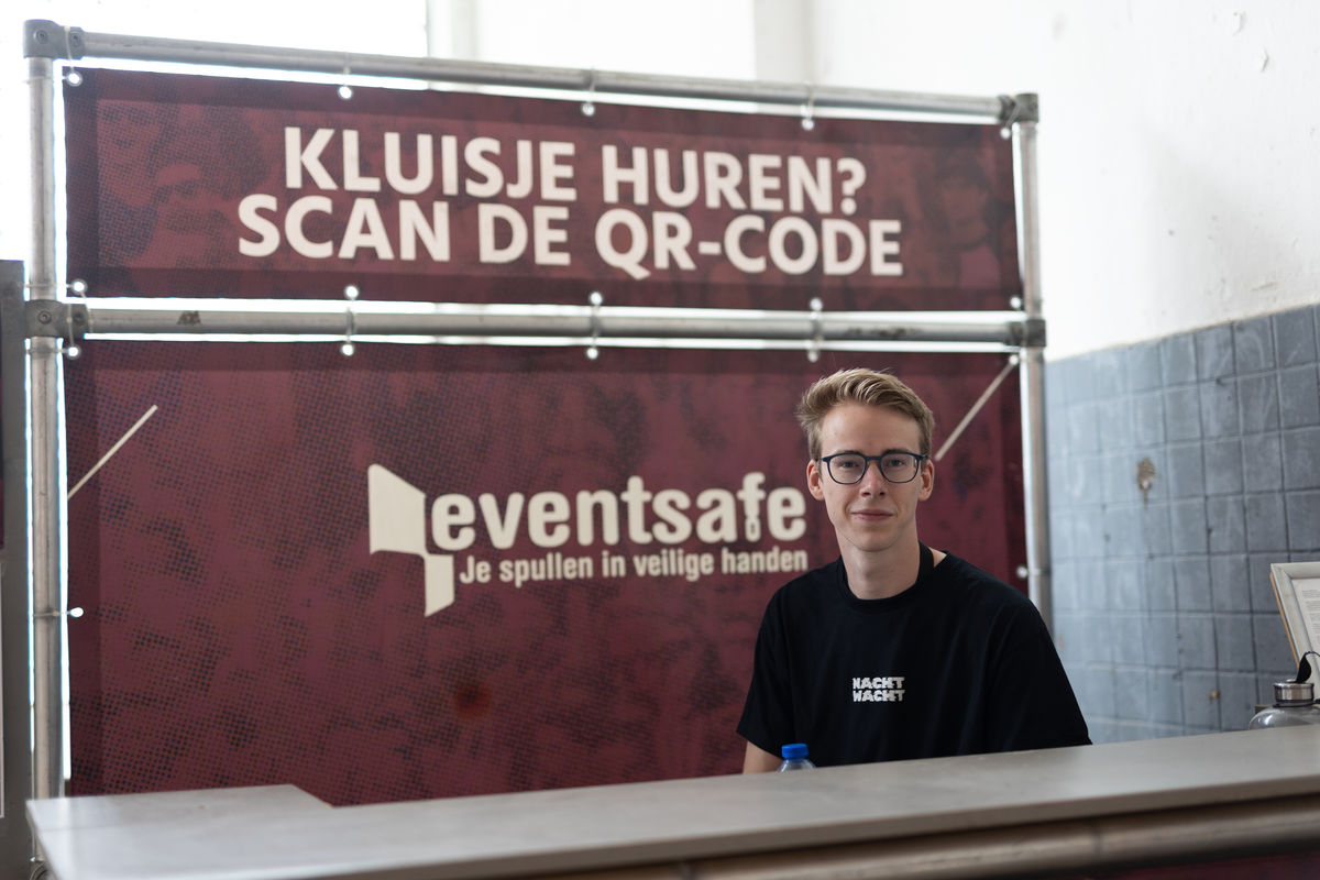 Loading... just a sec